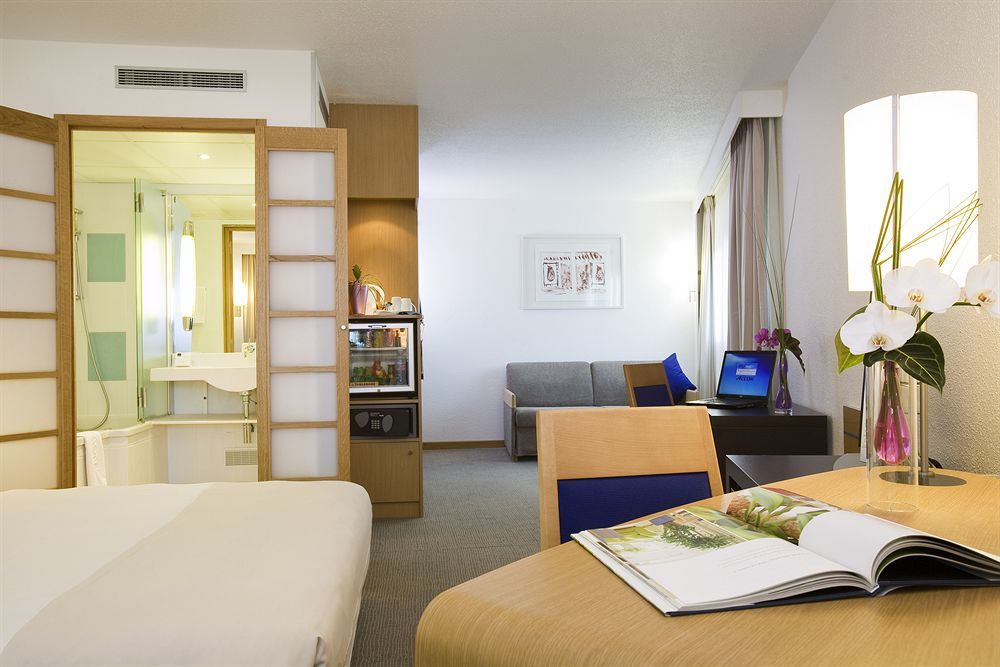Novotel 14 Porte D'orleans 4*