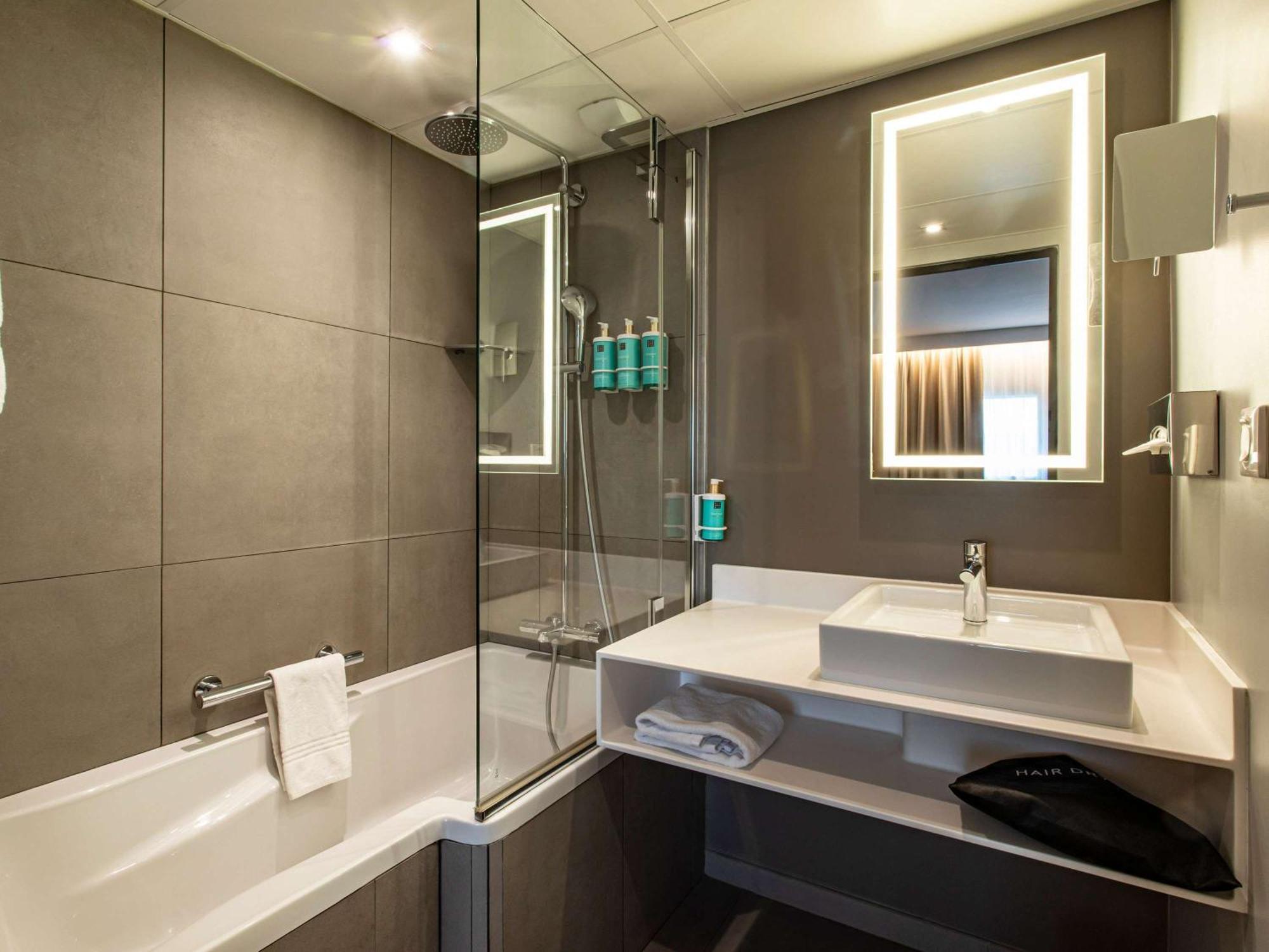 Novotel 14 Porte D'orléans Hotel 4*